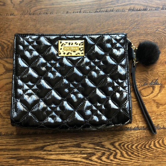 black patent leather clutch purse